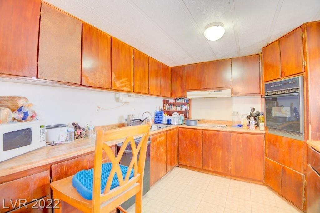 E Bartlett Ave, North Las Vegas, NV 89030