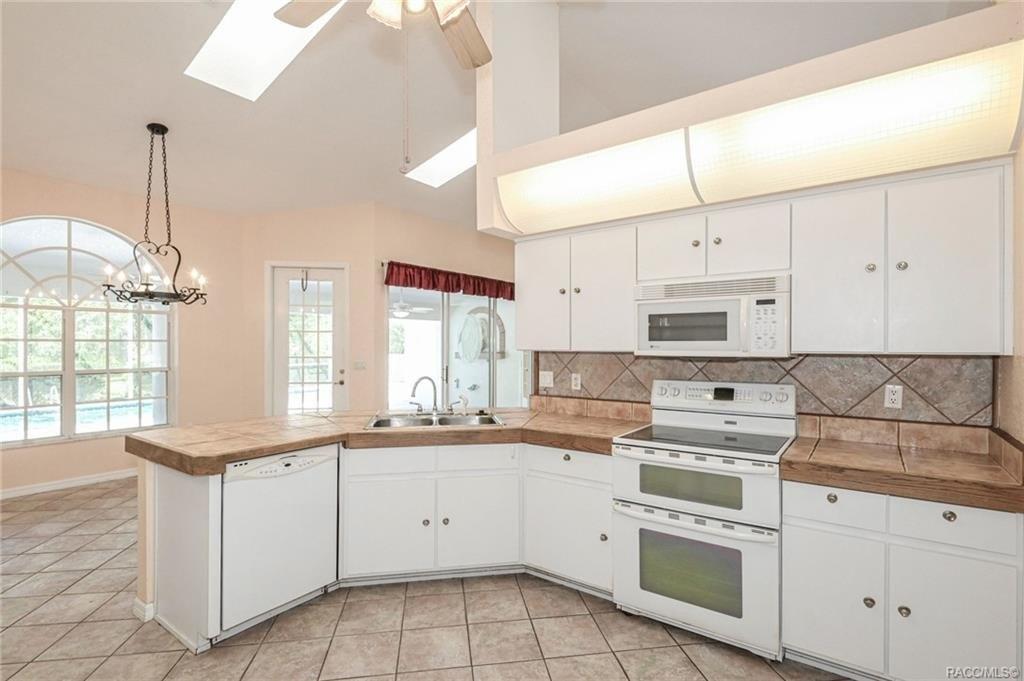 N Butternut Ave, Beverly Hills, FL 34465
