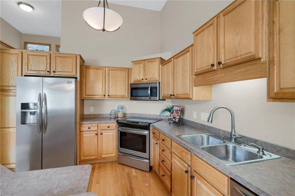 Arbor Ln, Savage, MN 55378