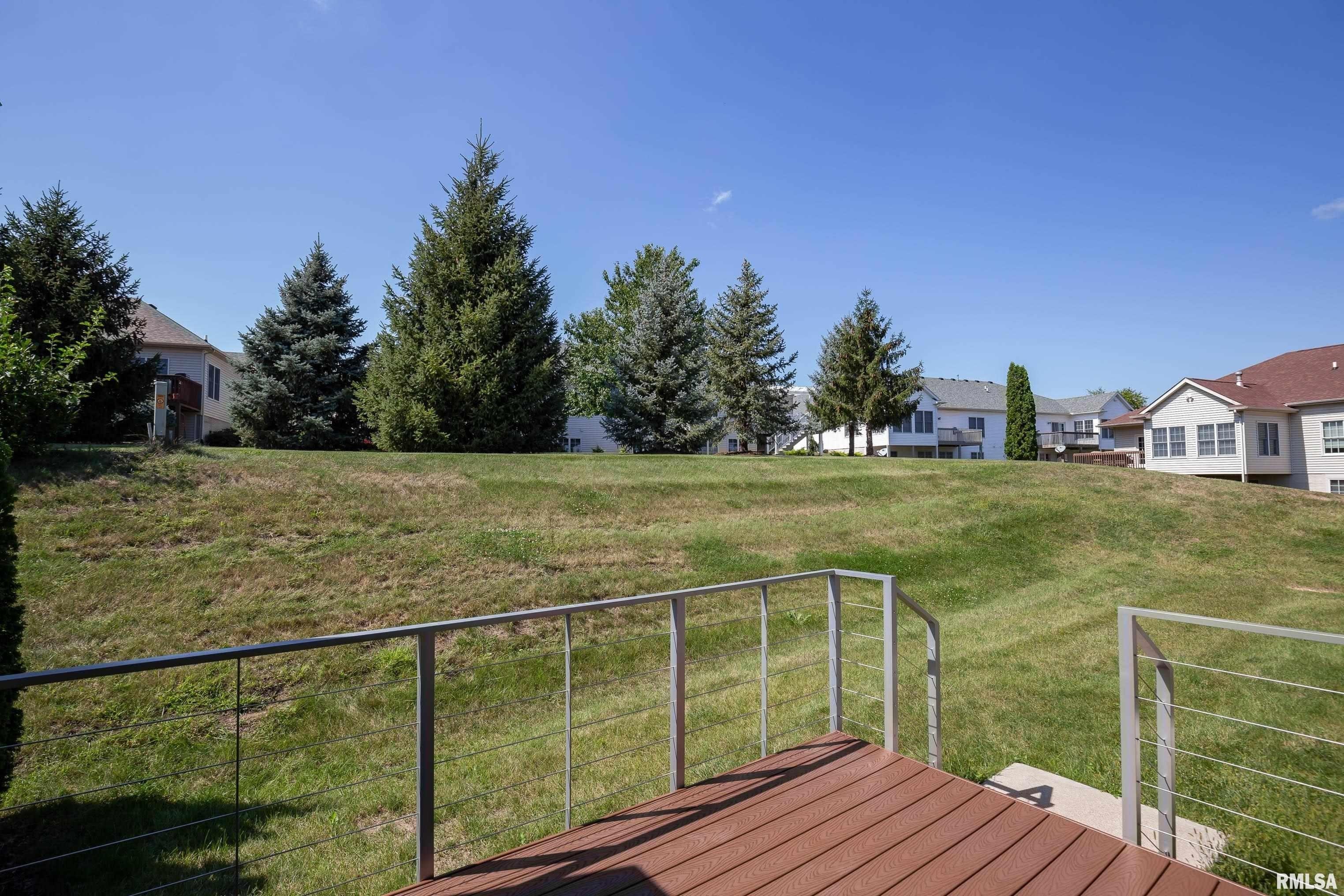 Saint Erin Ct, Bettendorf, IA 52722