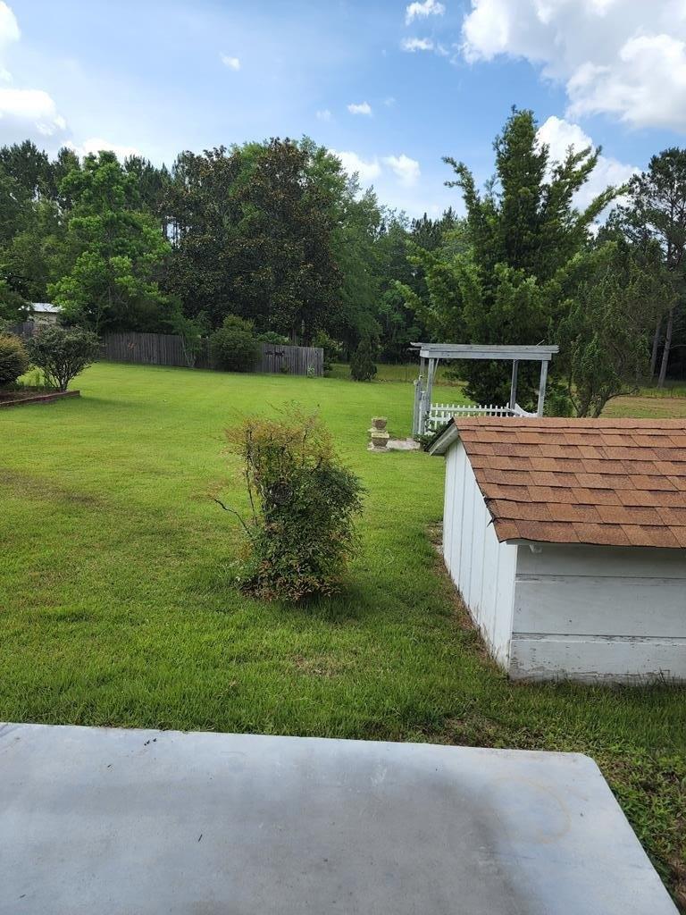 Beverly Hills Dr, Poplarville, MS 39470