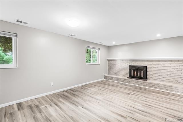 Erika St, Hartland, MI 48353