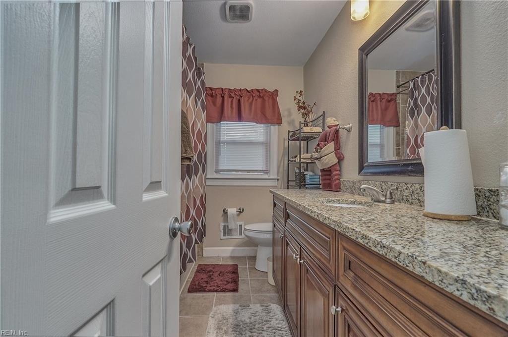 Brook Stone Dr, Chesapeake, VA 23321