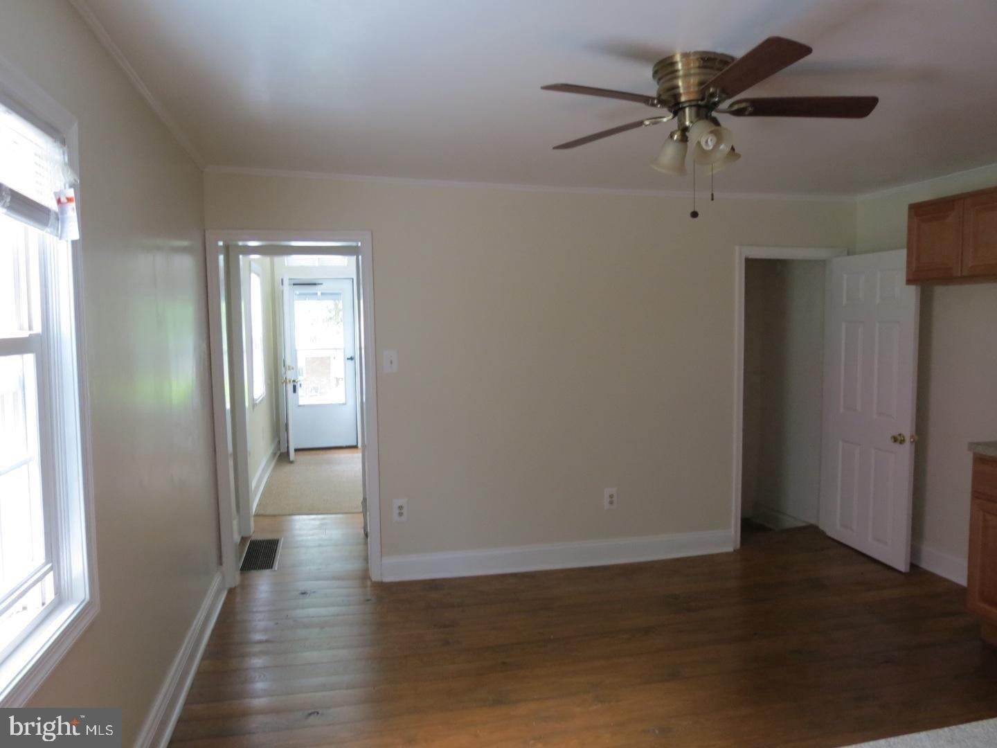 Bloomfield Ave, Drexel Hill, PA 19026