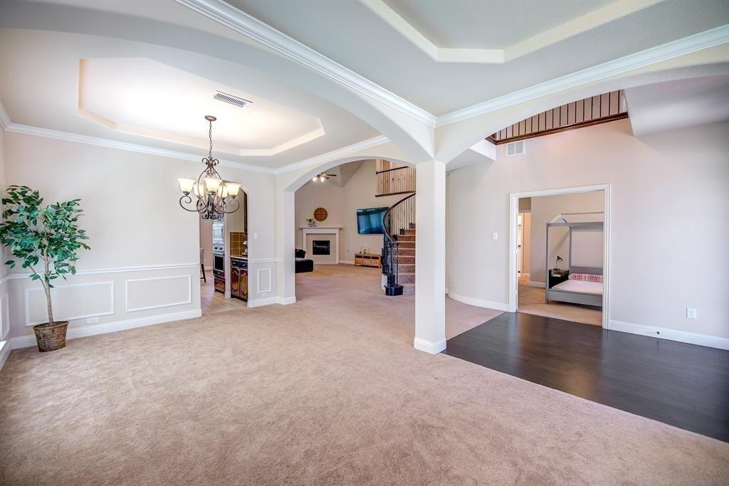 Bonita Dr, Grand Prairie, TX 75054