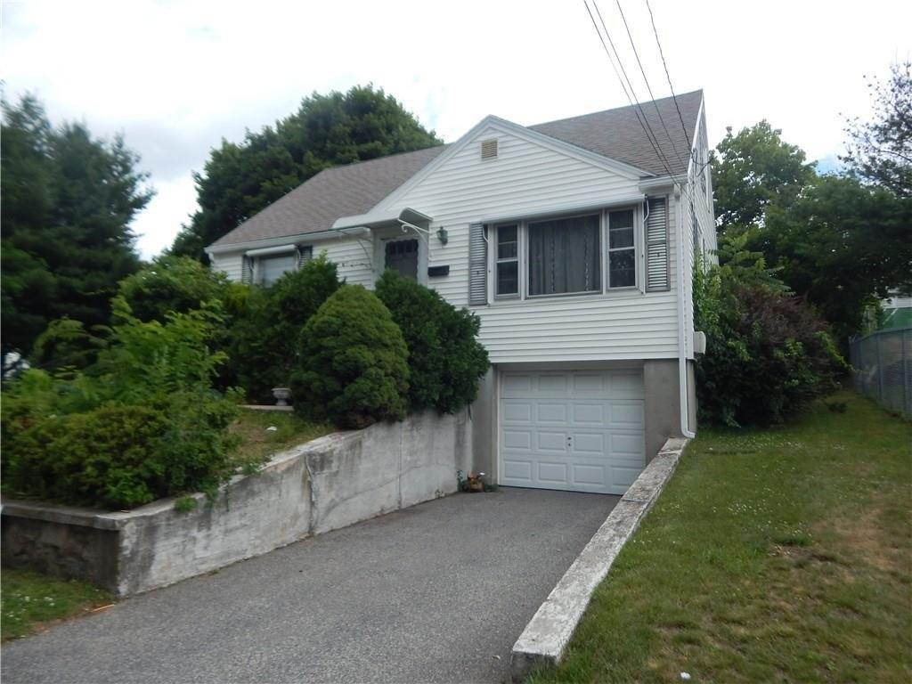Allendale Ave, North Providence, RI 02911