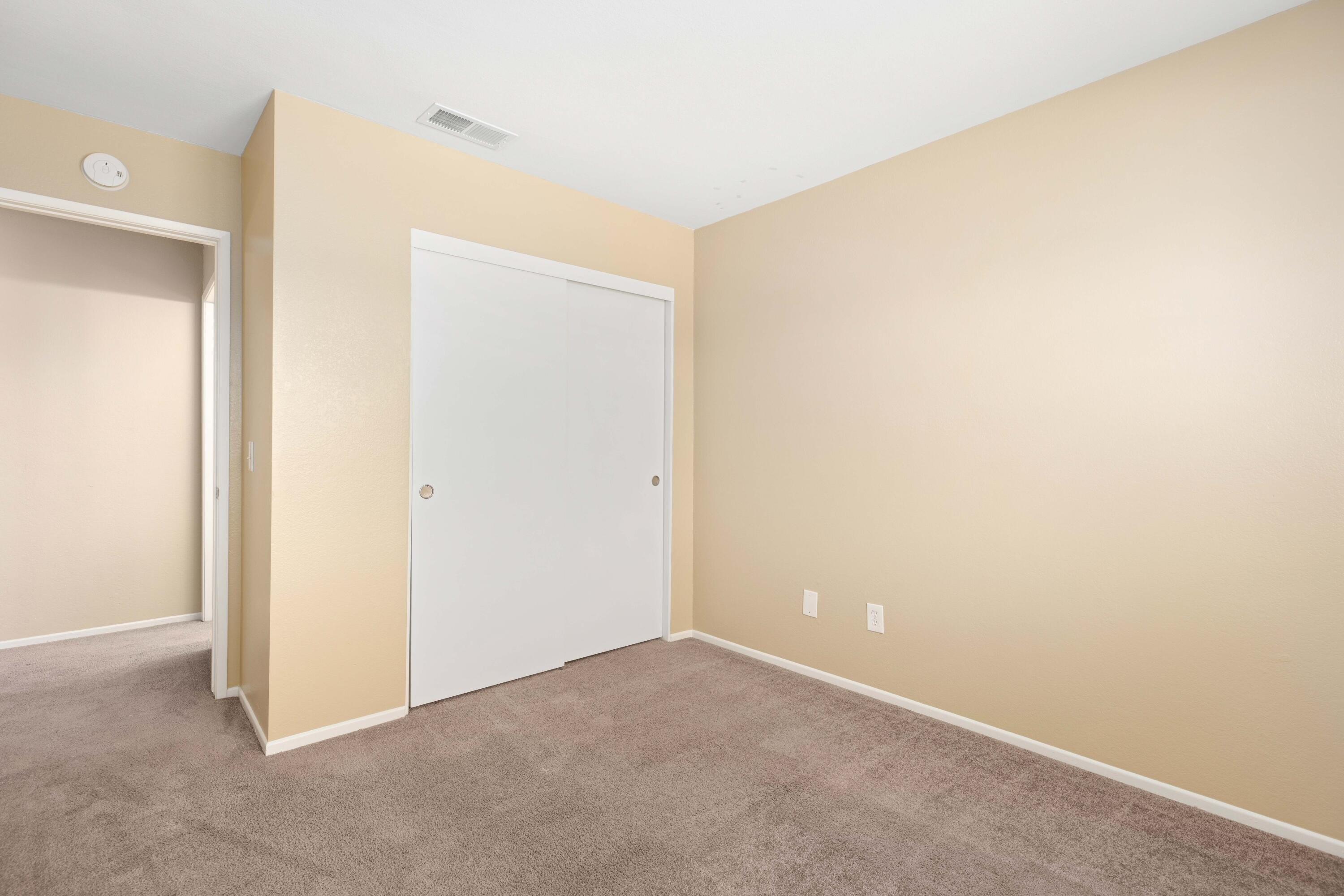 Macfarlane Dr, Lancaster, CA 93536