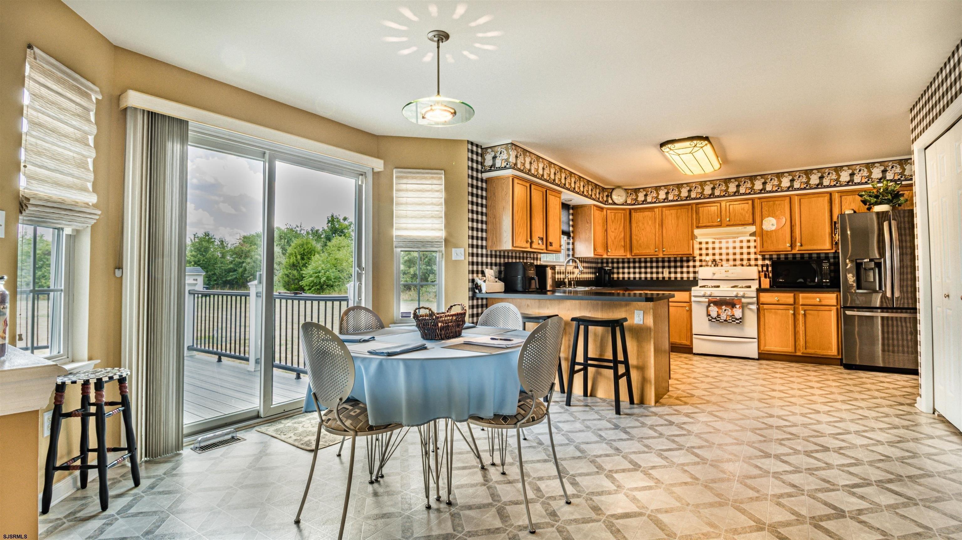 Oak Rd, Hammonton, NJ 08037
