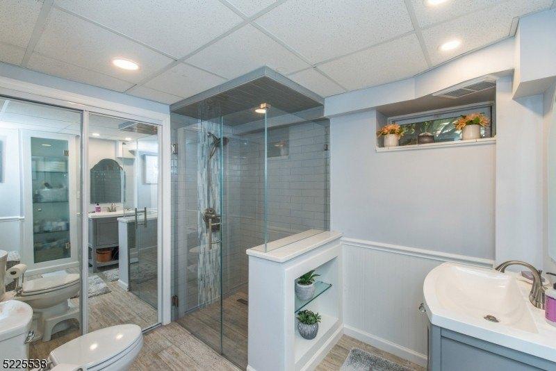 Longview Ln, Ringwood, NJ 07456
