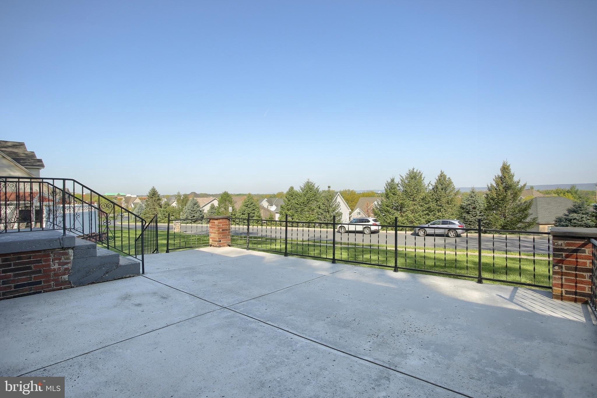 Rossmoyne Rd, Mechanicsburg, PA 17055