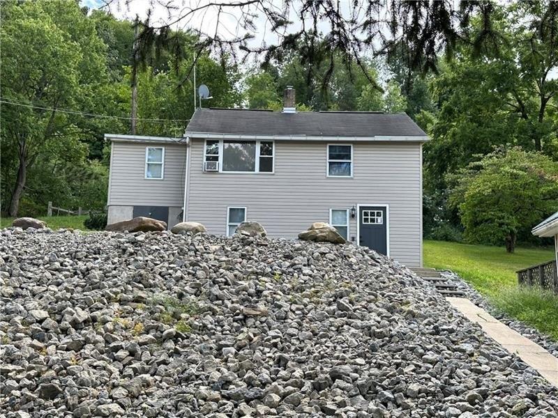 Pittsburgh Rd, Lyndora, PA 16045