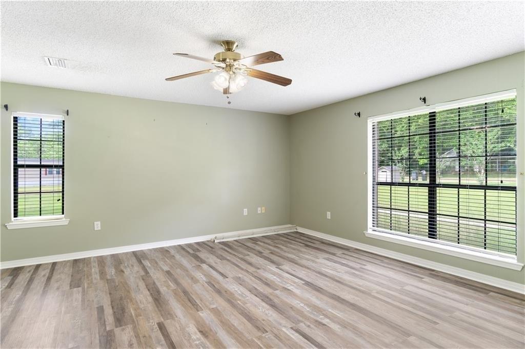 Bobby Saucer Rd S, Grand Bay, AL 36541
