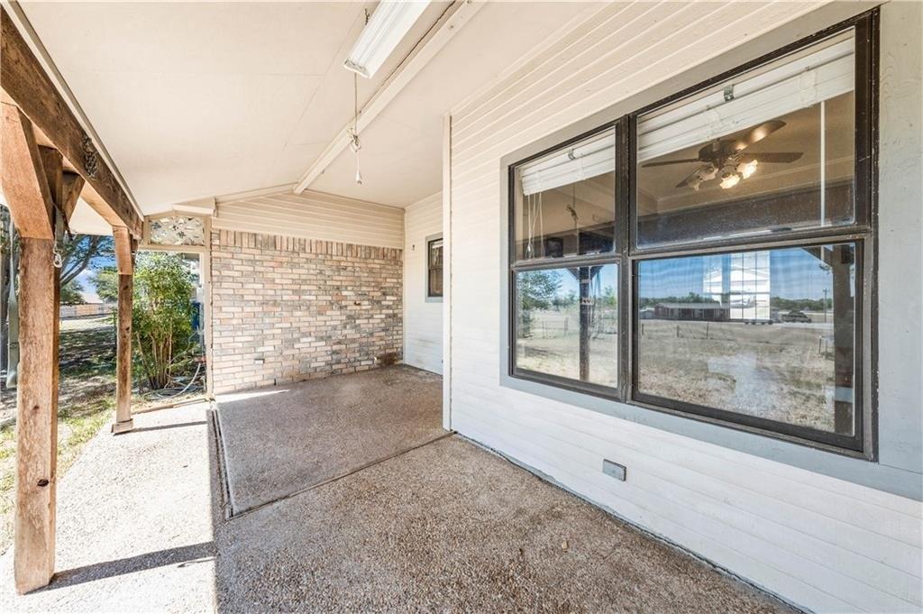 Seminole Trl, Hewitt, TX 76643