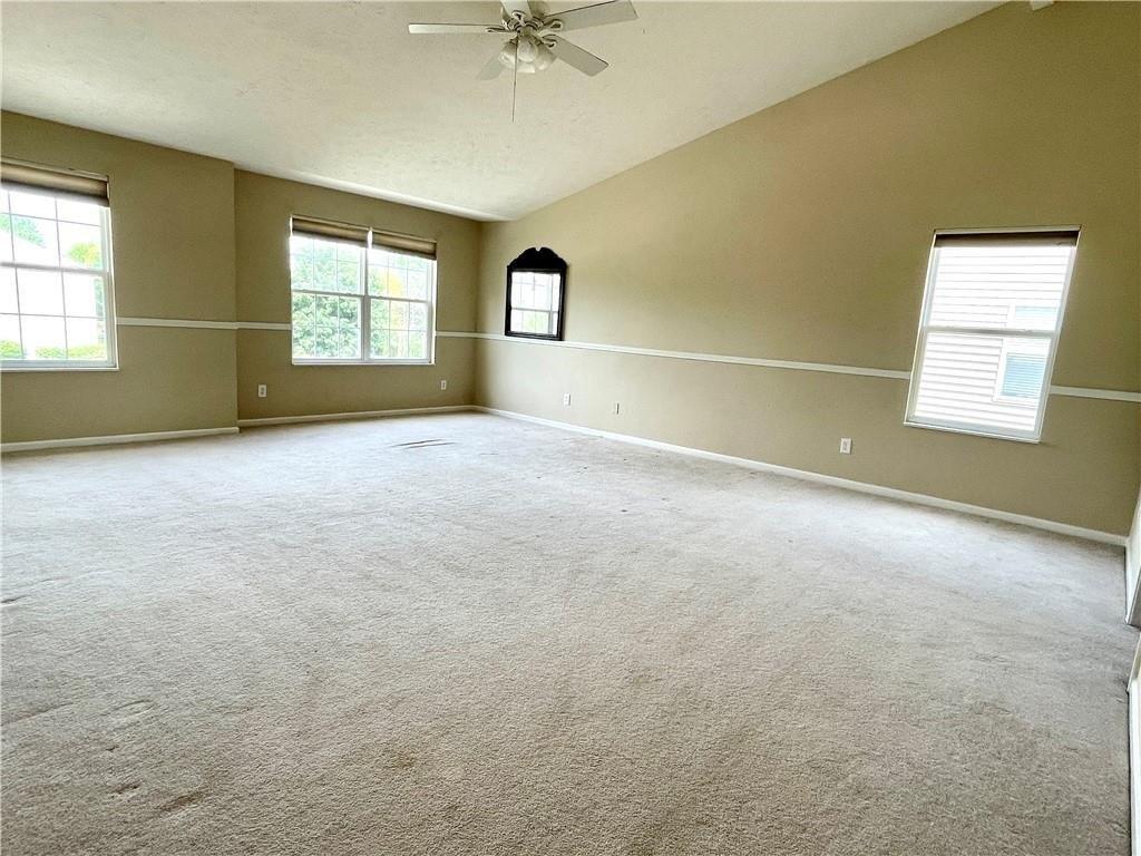 Searay Dr, Noblesville, IN 46060