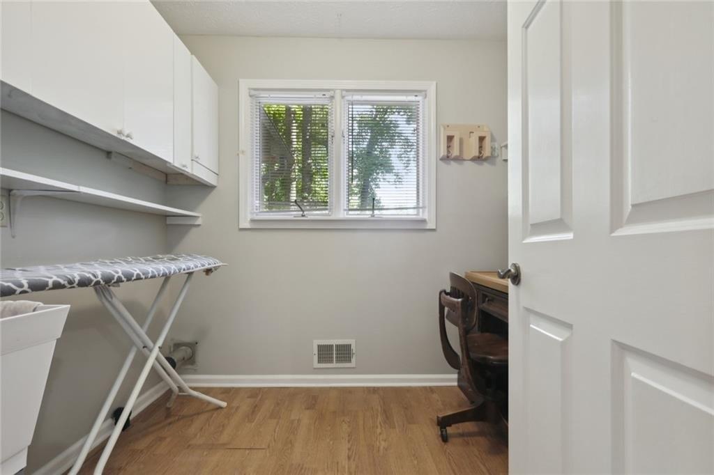 Knollwood Cir Se, Conyers, GA 30094