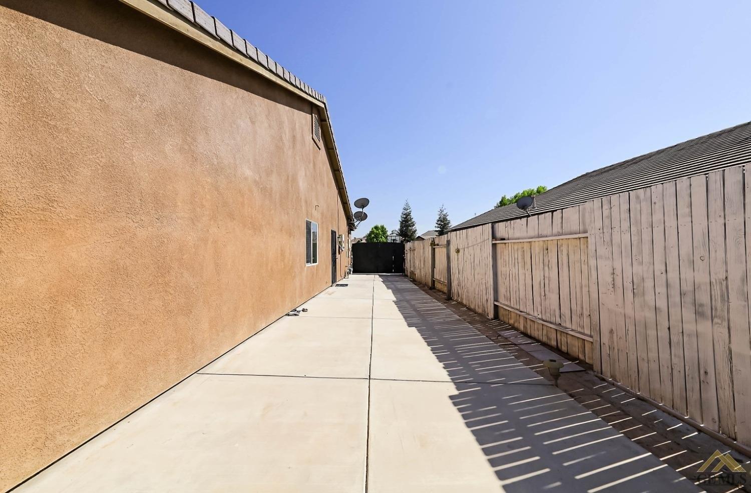 Barley Ct, Bakersfield, CA 93313