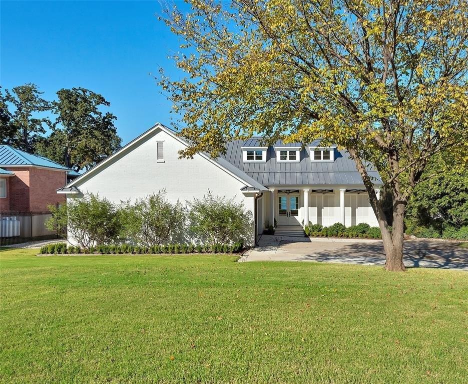 Heron Dr, Fort Worth, TX 76108