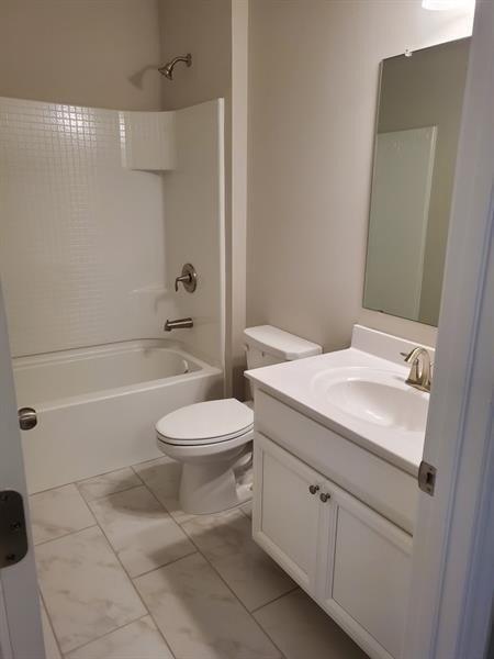 Alaina Marie Ct, Buford, GA 30518