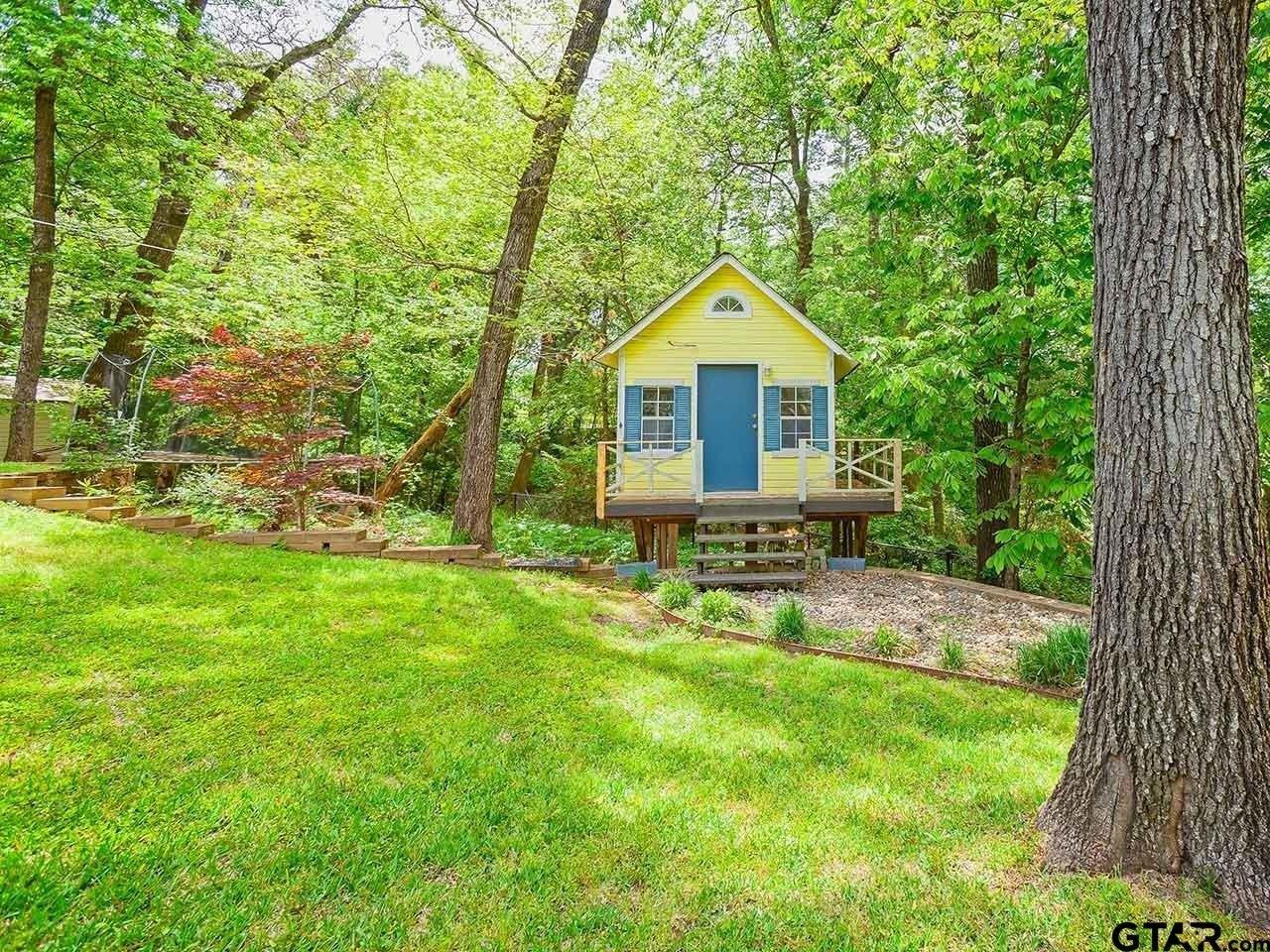 3 Lakes Rd, Tyler, TX 75703