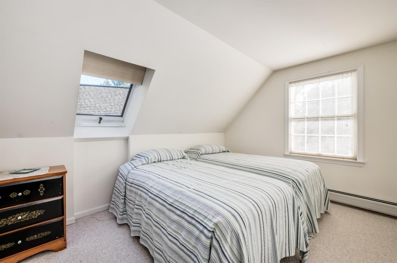 Bucks Hill Rd, Durham, NH 03824