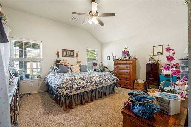 E 133rd Pl N, Collinsville, OK 74021