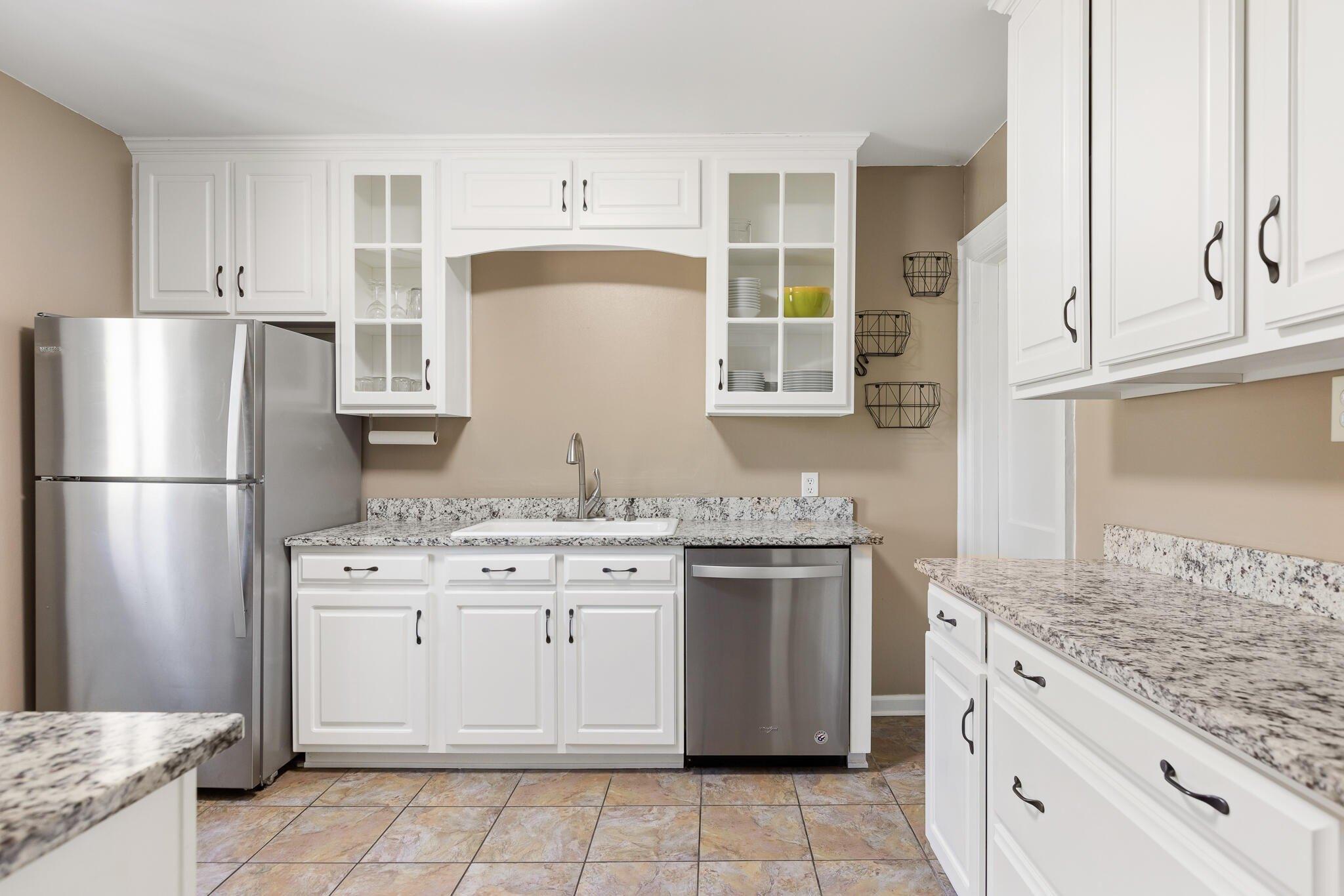 E Meadowbrook Dr, Chattanooga, TN 37415