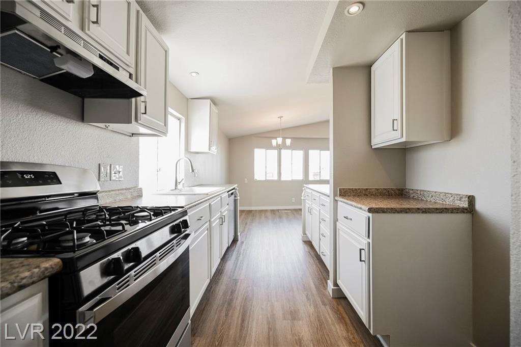 Aztec Ln, Henderson, NV 89015