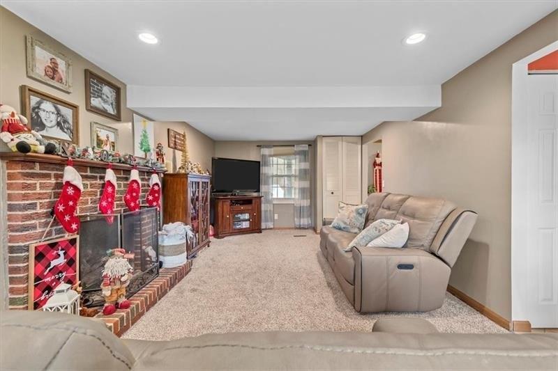 Fox Run Rd, Cranberry Township, PA 16066