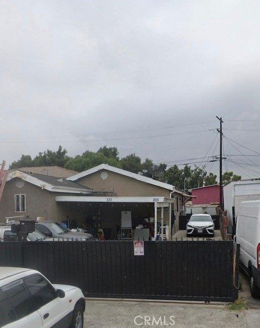 W 65th St, Los Angeles, CA 90003