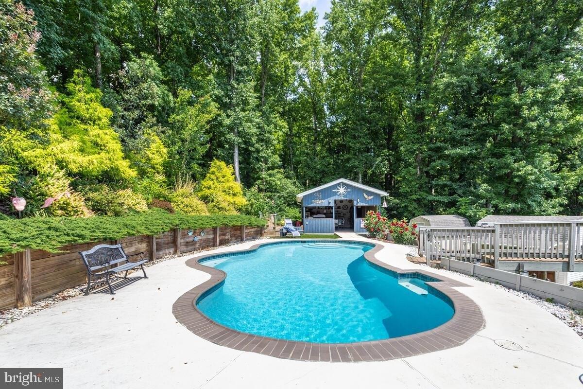 Easy St, Owings, MD 20736