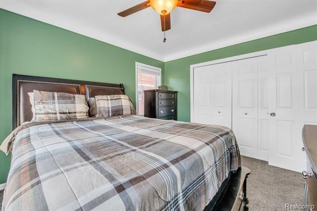 New York Ave, Lincoln Park, MI 48146