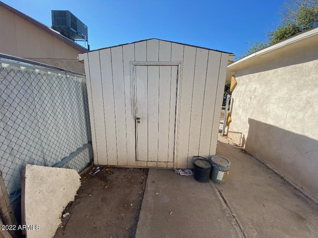 W Hadley St, Phoenix, AZ 85009