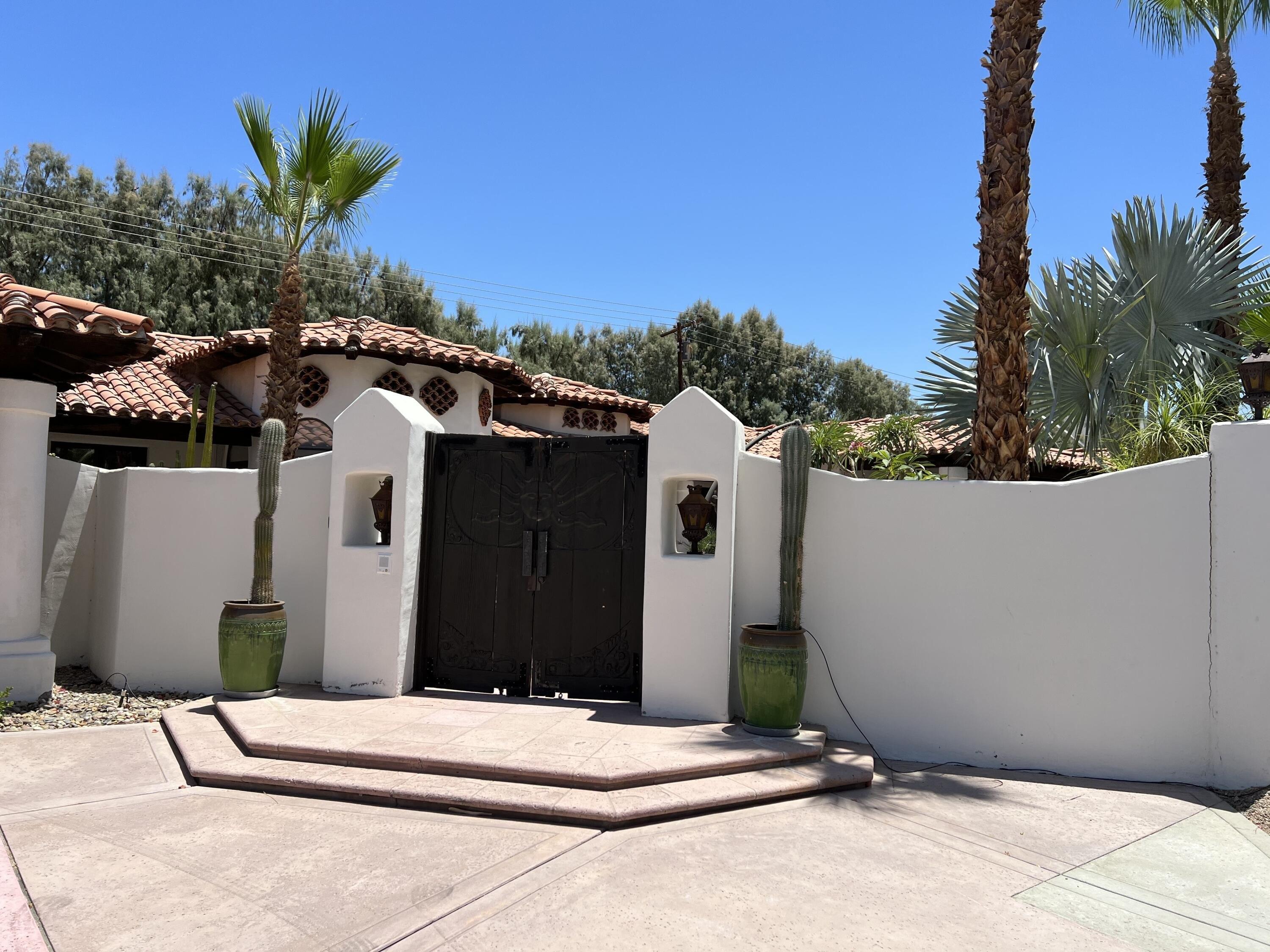 Avenida Obregon, La Quinta, CA 92253