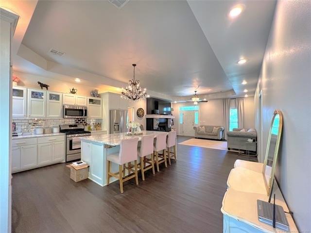 E 1203 Rd, Eufaula, OK 74432