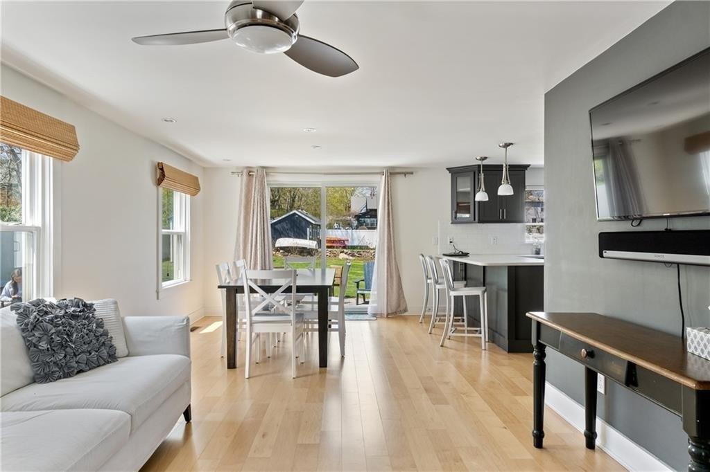 Walnut St, Narragansett, RI 02882