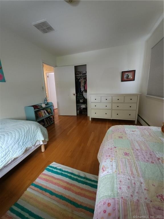 Park Ave, Fairfield, CT 06825