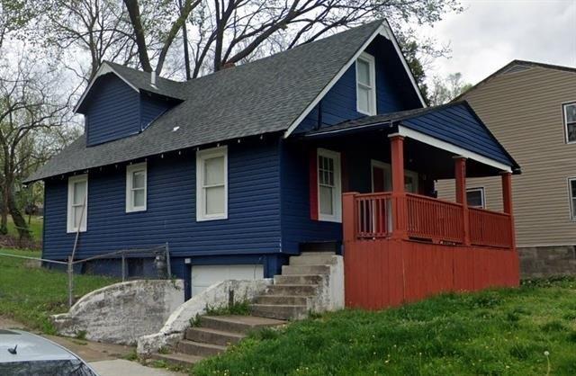 Chestnut Ave, Kansas City, MO 64130