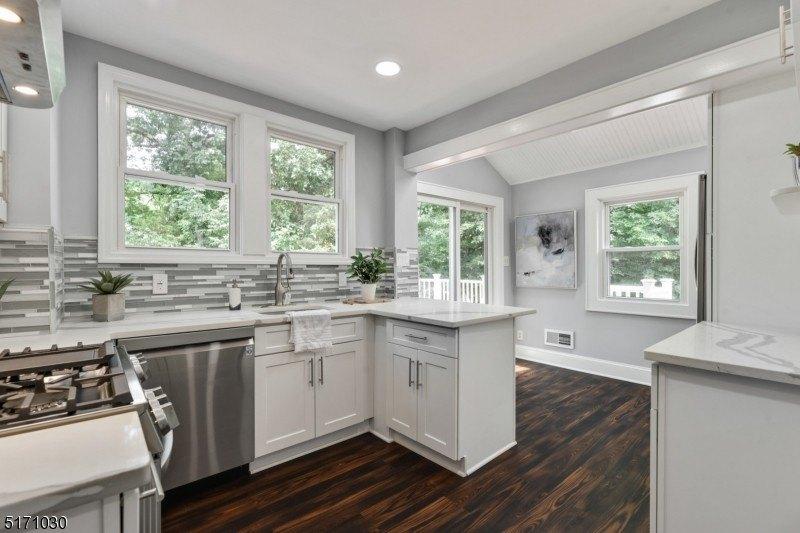 W Northfield Rd, Livingston, NJ 07039
