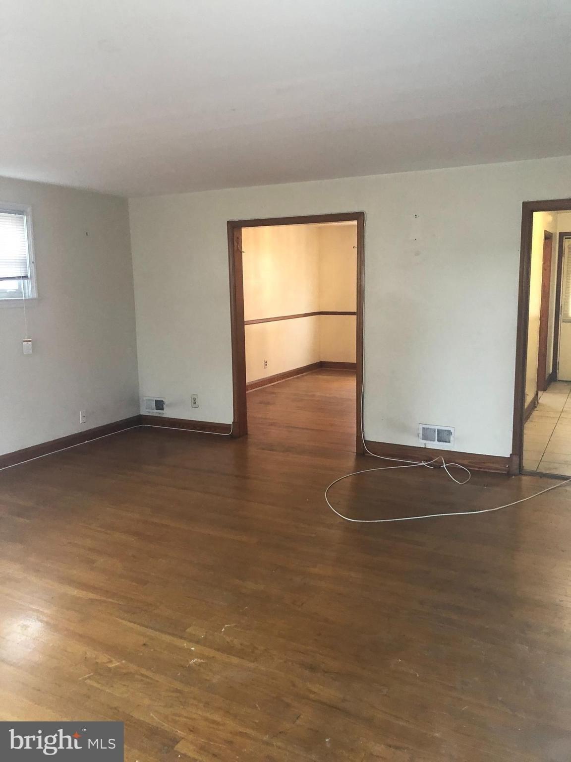 Elmora Ave, Baltimore, MD 21213