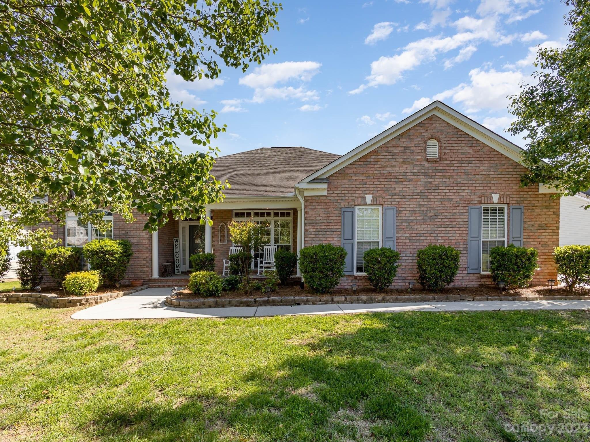 Surry Trace Cir Nw, Concord, NC 28027