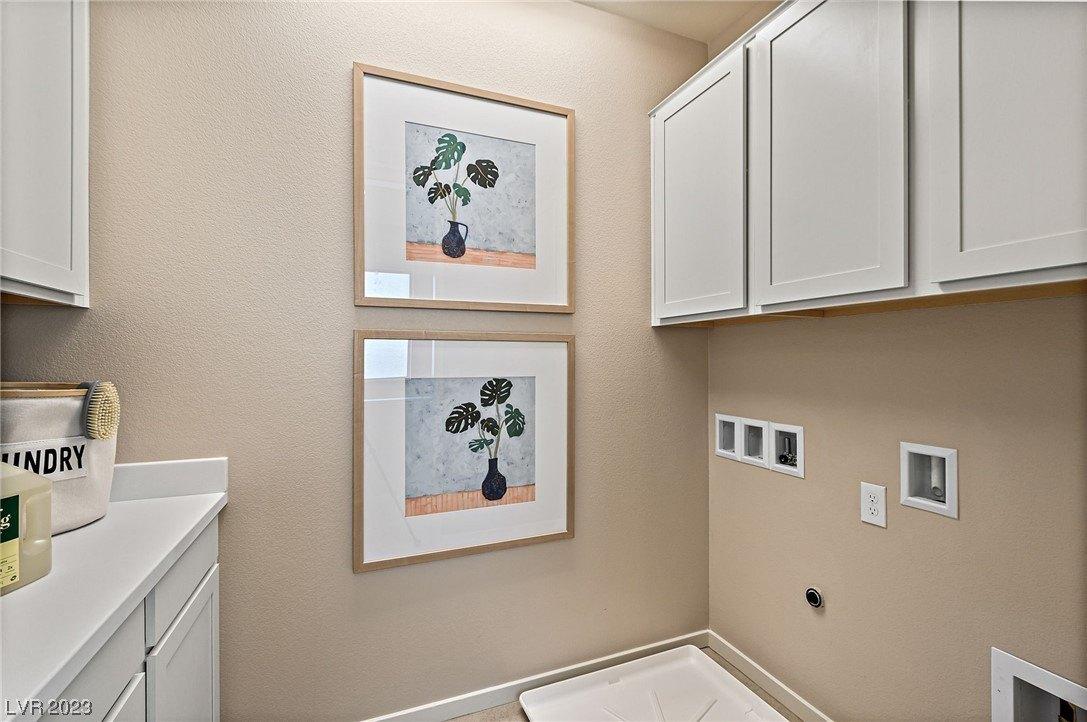 Desert Hollow Ave, Las Vegas, NV 89138