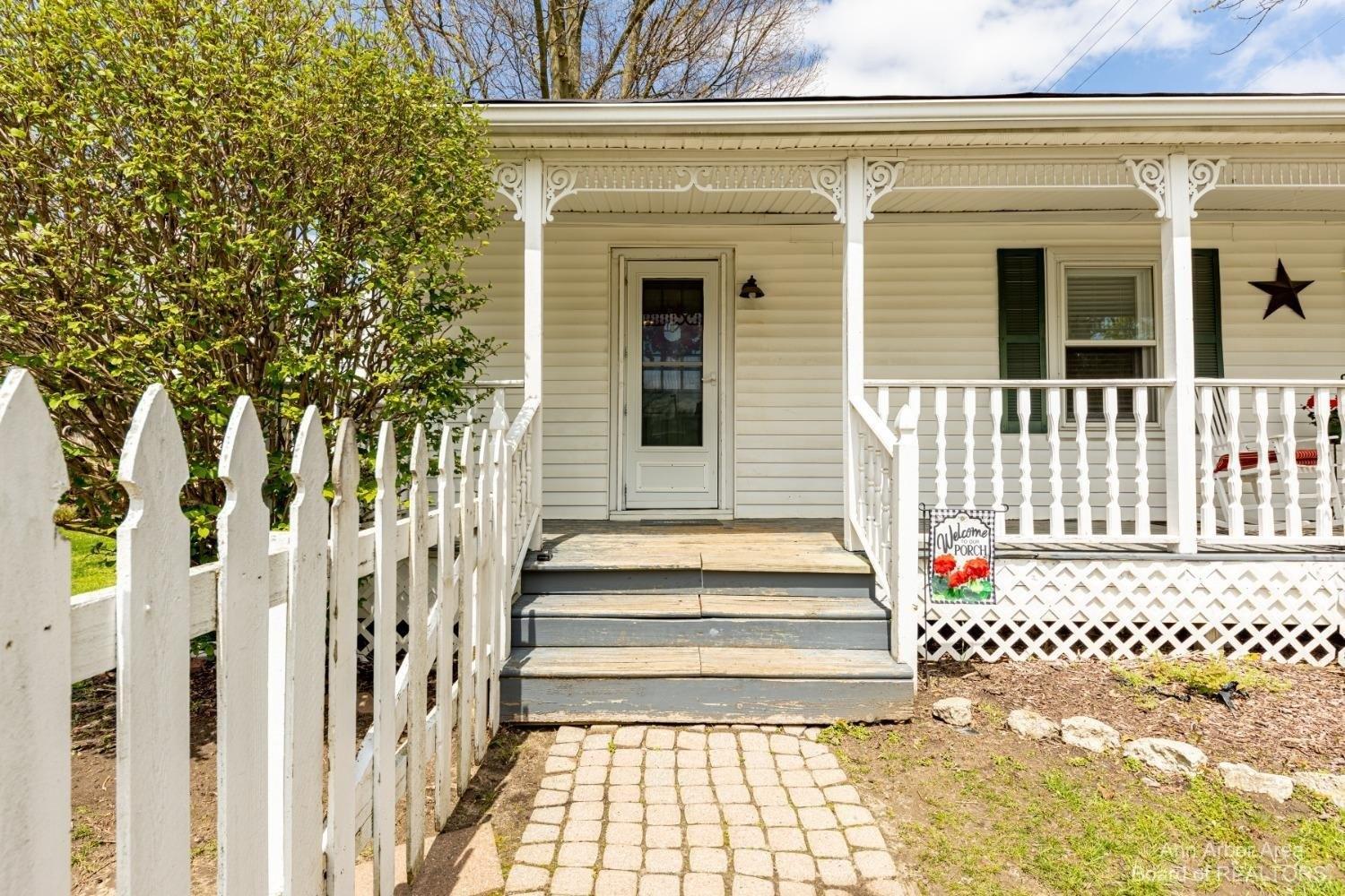 Denton Rd, Van Buren Township, MI 48111