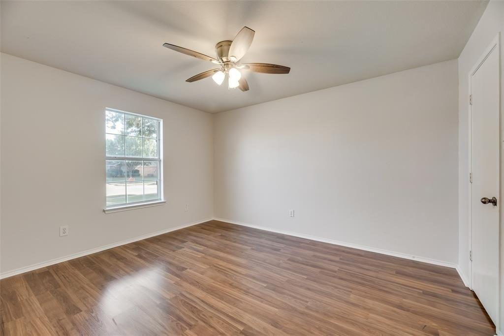 Charing Cross Rd, Midlothian, TX 76065