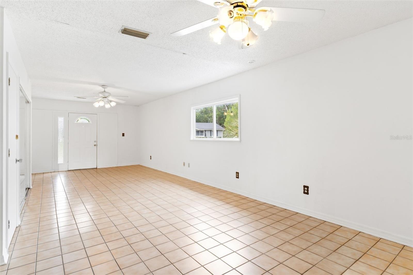 Glasgow Ave, Orlando, FL 32819