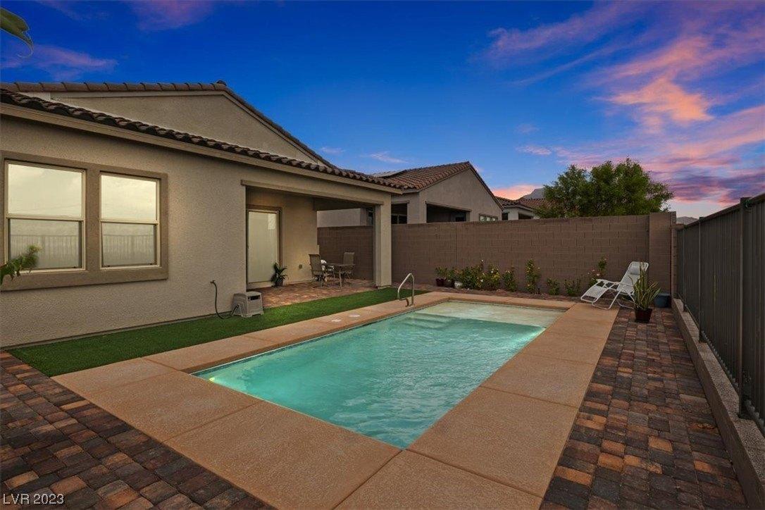 Nine Mile Creek Dr, Las Vegas, NV 89138