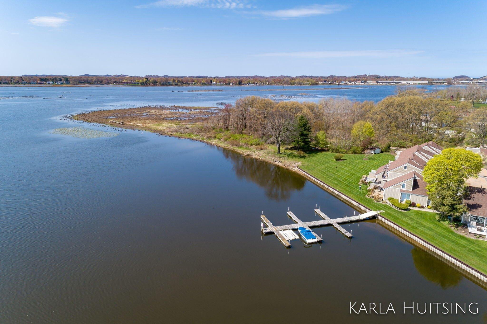 Wind Drift Ln, Spring Lake, MI 49456