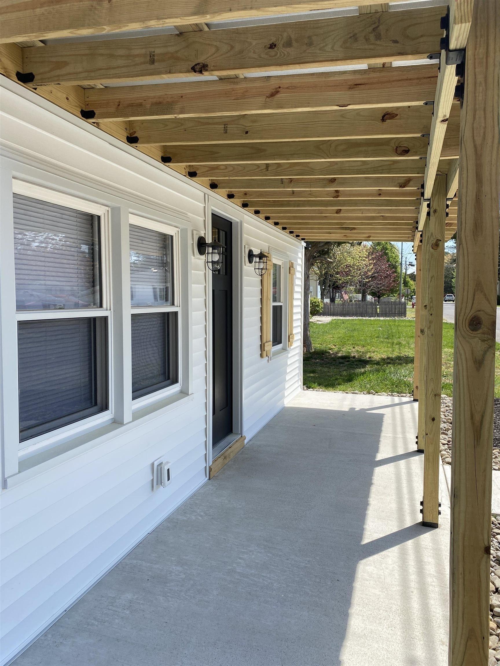 Matthews Ave, Villas, NJ 08251
