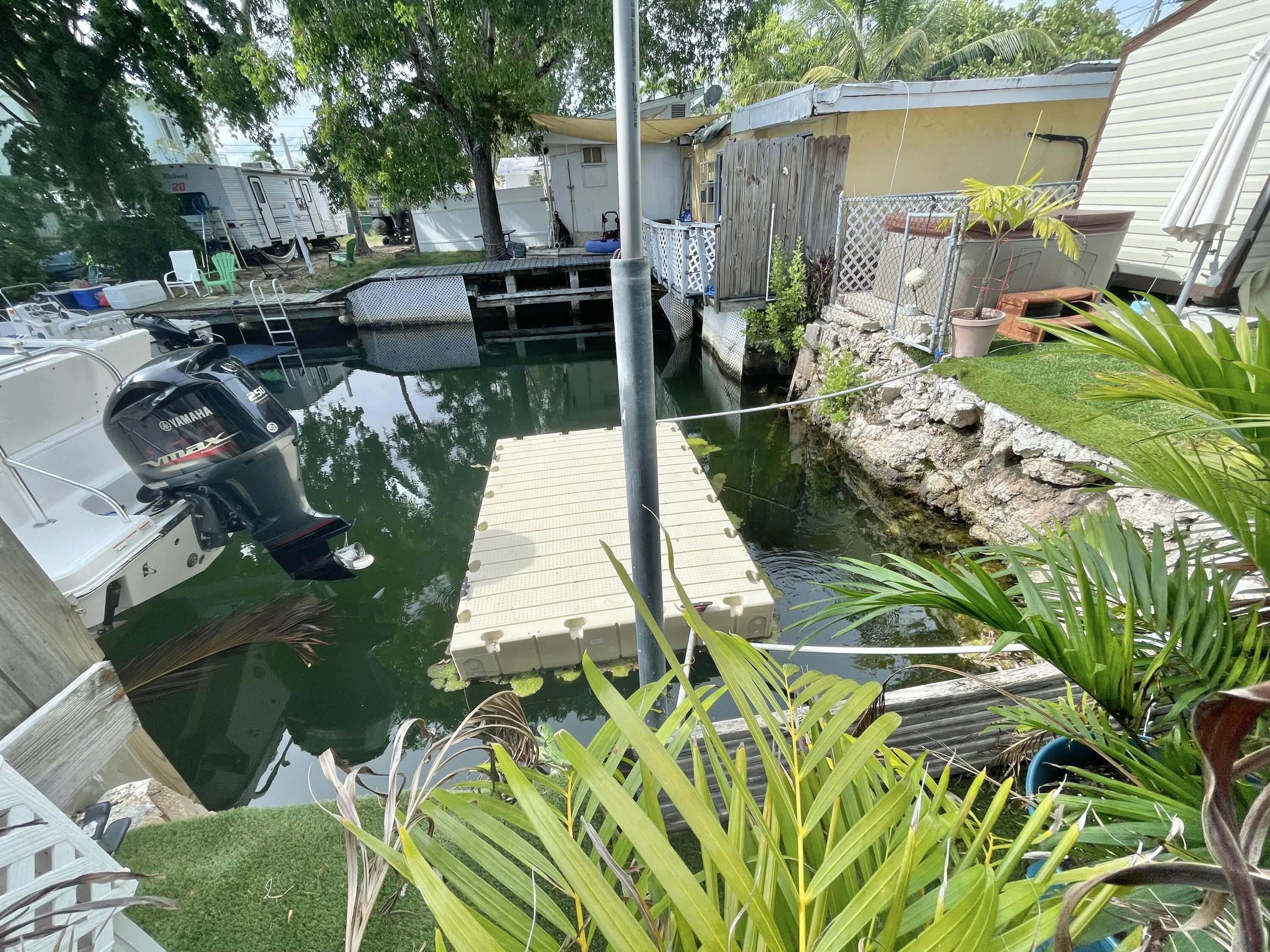Avenue D, Key Largo, FL 33037