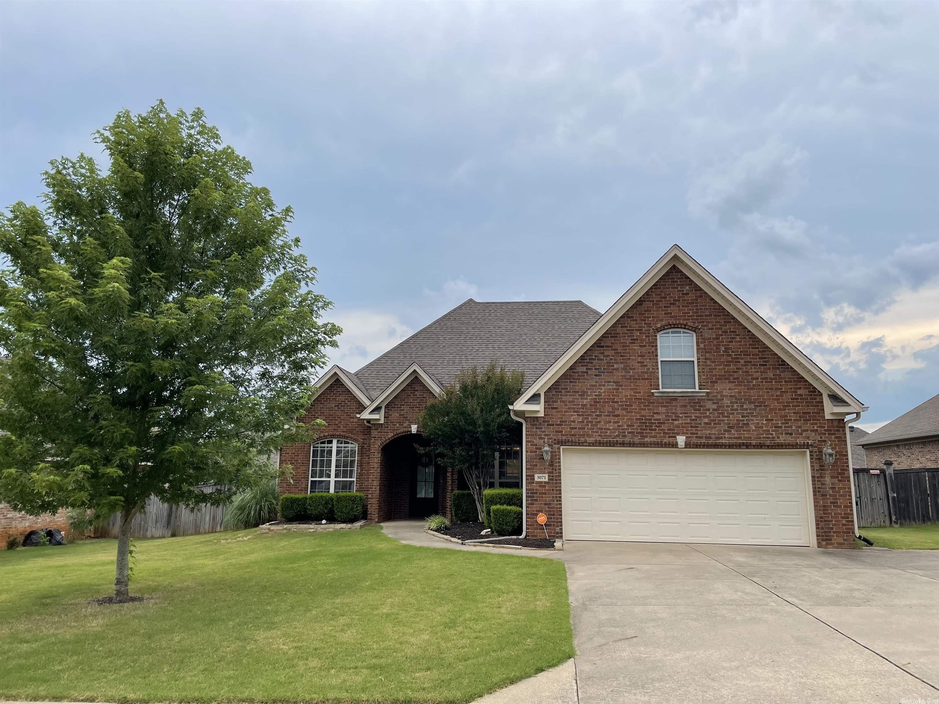 Mount Mcgregor, Benton, AR 72019