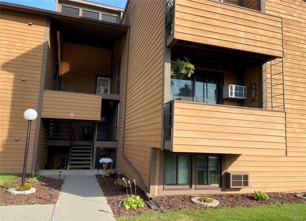 Village Blvd N, Baldwinsville, NY 13027